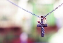 Should You Sign Up For Christian Matchmaking Sites?