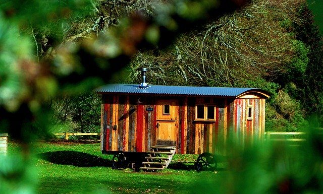6 Ways to Maximize Living in a Tiny House