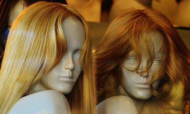 4 Quick and Easy Wig Styling Tutorials for a Mesmerizing Look
