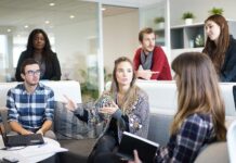 4 Reasons Why Your Online Business Should Outsource to an Order Fulfillment Center