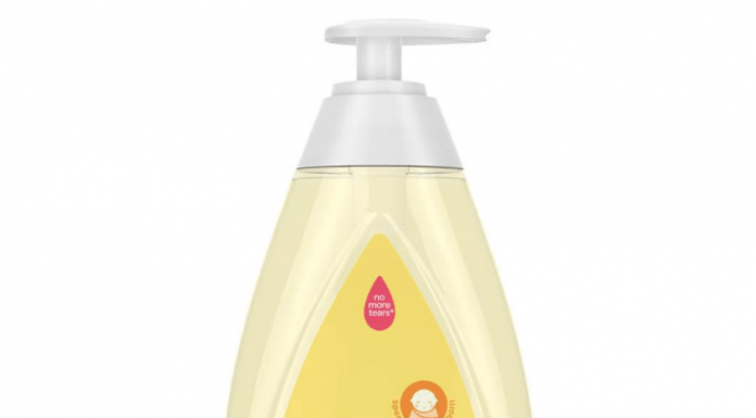 如何選擇安全的嬰兒沐浴產品 JOHNSON'S