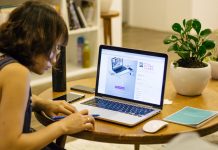 Choose from the latest study table designs online by keeping these 4 Factors in Mind
