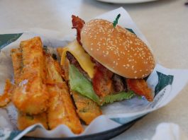 Cheap and Tasty: 8 Budget-Friendly Spots to Eat in Los Angeles https://flic.kr/p/abMuHg