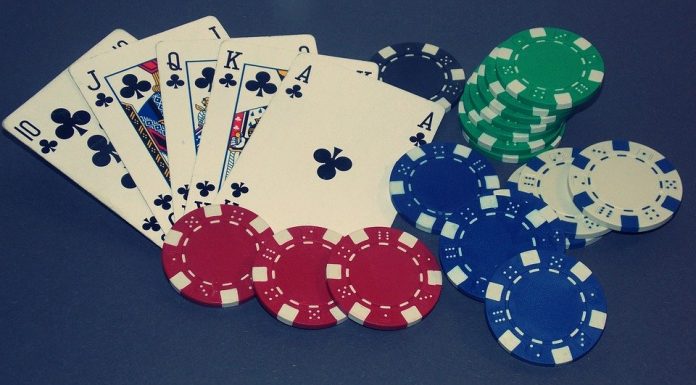 Using Alternative Links While Playing Online Poker Or Gambling Poker, Royal Flush, Card Game, Win, Gambling