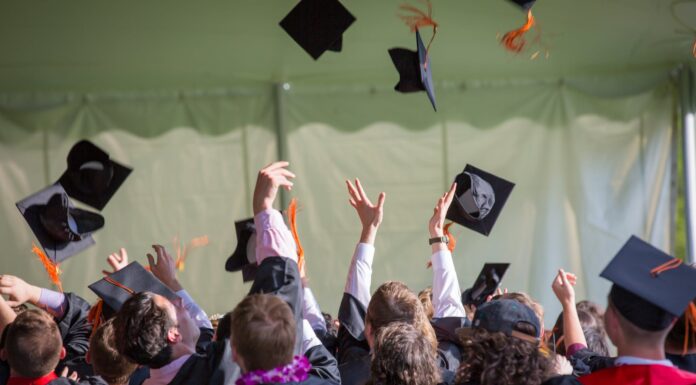 TOP REASONS WHY YOU SHOULD PURSUE MASTERS IN SOCIAL WORK